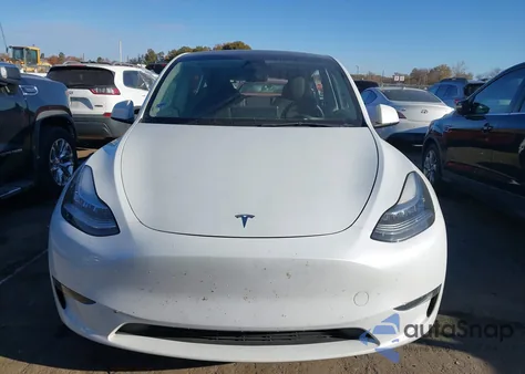 2023 Tesla Model Y Awd/Long Range Dual Motor All-Wheel Drive z USA, uszkodzony, nr VIN 7SAYGDEE7PA035771